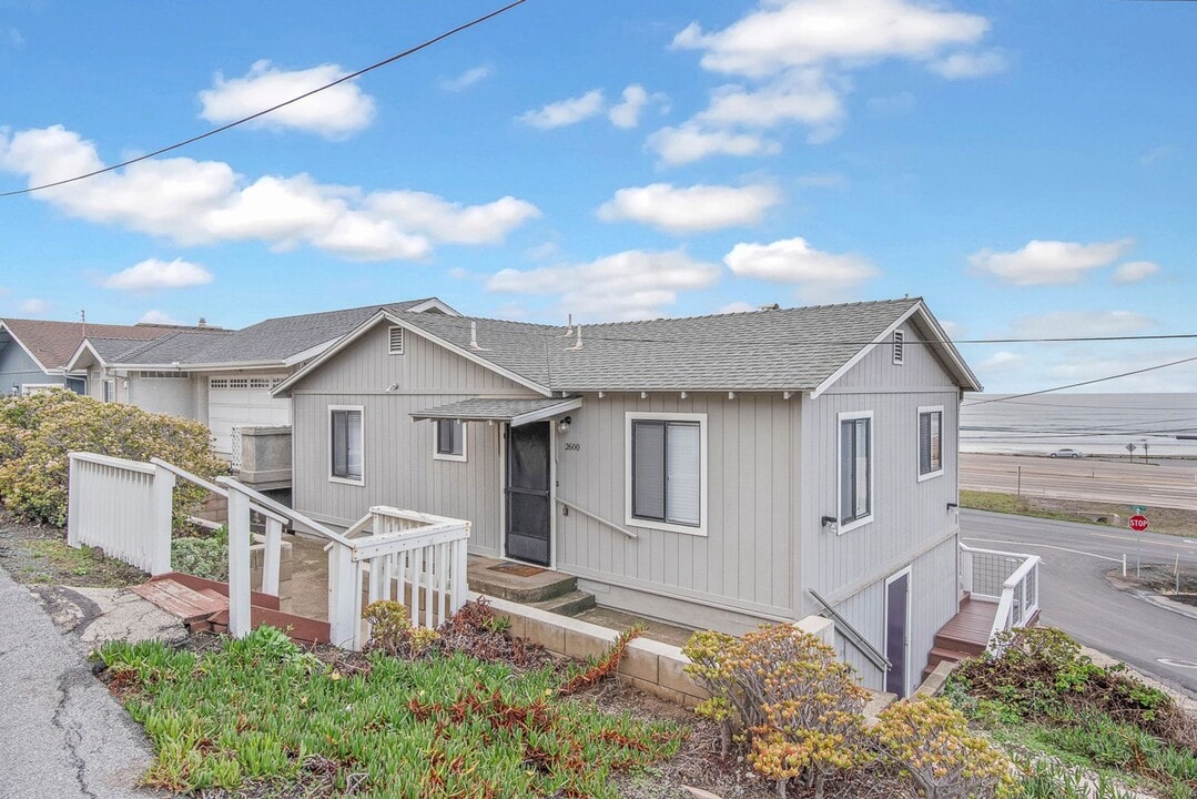 2600 Orville Ave in Cayucos, CA - Building Photo
