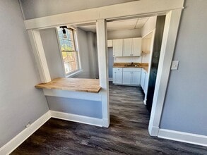 1526 2nd Ave in Beaver Falls, PA - Building Photo - Building Photo