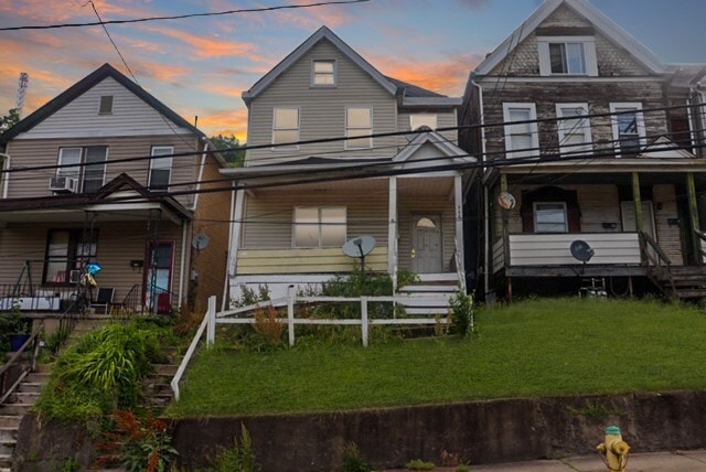 730 Middle Ave in Wilmerding, PA - Foto de edificio - Building Photo