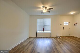 30 Parkview Dr in Carlisle, PA - Building Photo - Building Photo