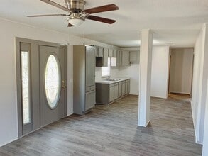 1160 Van Zandt St in Paris, TX - Building Photo - Building Photo