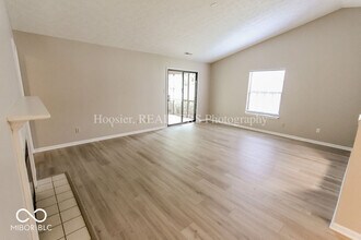 14610 Village Park E Dr in Carmel, IN - Building Photo - Building Photo