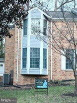 510 Fairfax Ln in Herndon, VA - Building Photo