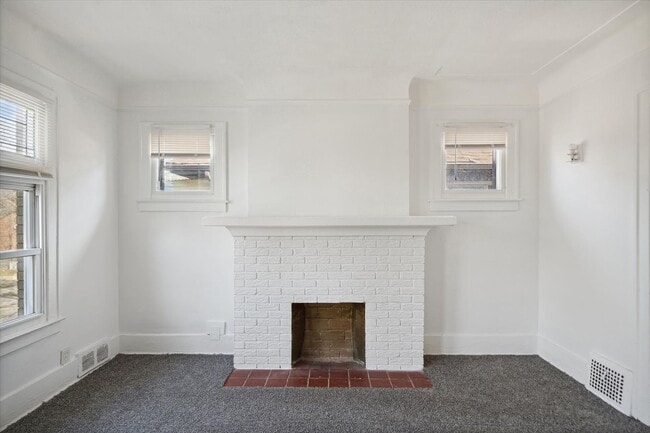 2333 W Grand St in Detroit, MI - Building Photo - Building Photo