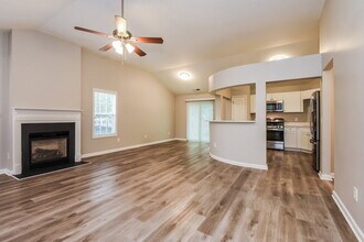 412 Redwood Trail in Canton, GA - Building Photo - Building Photo