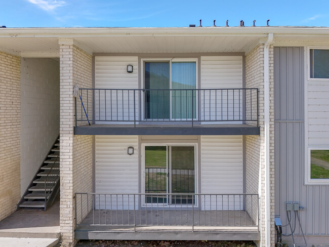 Sunset Village Apartments in Cleveland, MS - Foto de edificio - Building Photo