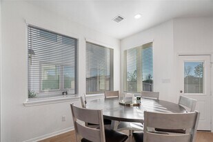 632 Silver Pear Ct in Montgomery, TX - Building Photo