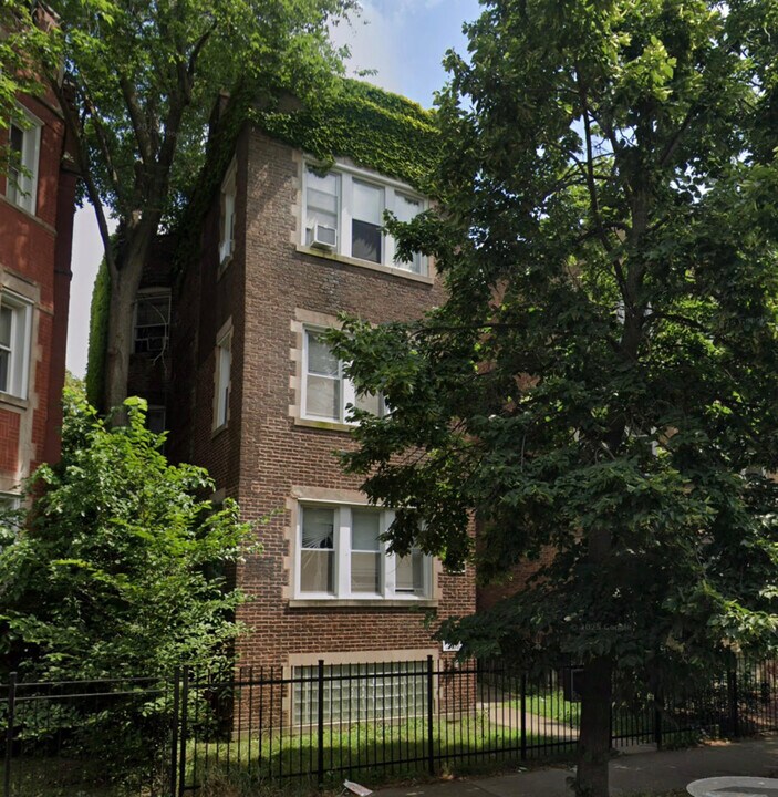 7741 S Yates Blvd in Chicago, IL - Building Photo