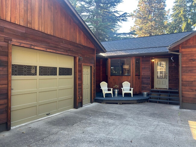 property at 635 Via Casa