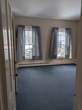 145 Center St in Bangor, ME - Building Photo - Building Photo