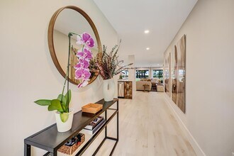 2835 Polo Island Dr, Unit H103 in Wellington, FL - Foto de edificio - Building Photo