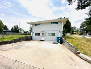 2801 S Minnesota Ave in Joplin, MO - Building Photo - Building Photo