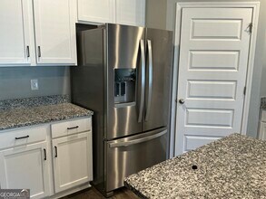 31 Poplar Preserve Blvd in Newnan, GA - Building Photo - Building Photo