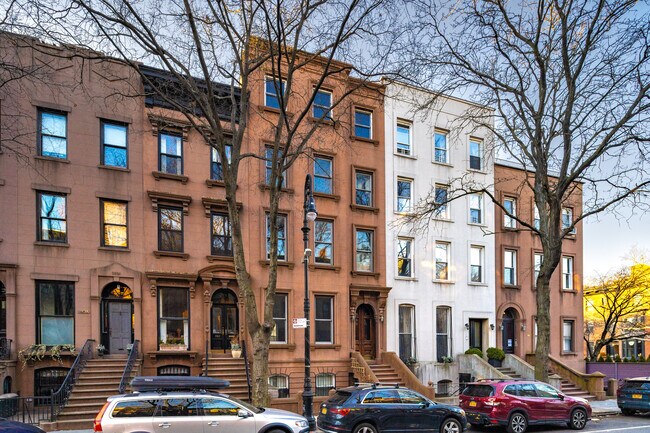 378 Clinton St in Brooklyn, NY - Building Photo - Building Photo
