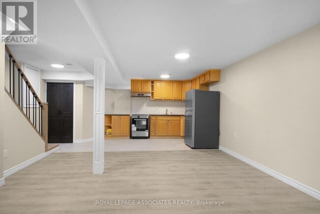 property at 6120 Clover Ridge Crescent