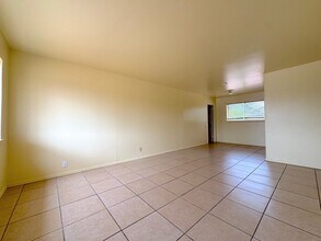 5741 Arrowhead Dr in El Paso, TX - Building Photo - Building Photo