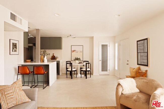 970 Palm Ave in West Hollywood, CA - Building Photo - Building Photo