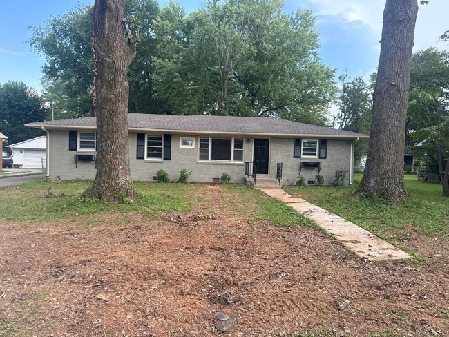 1706 Bartway Dr