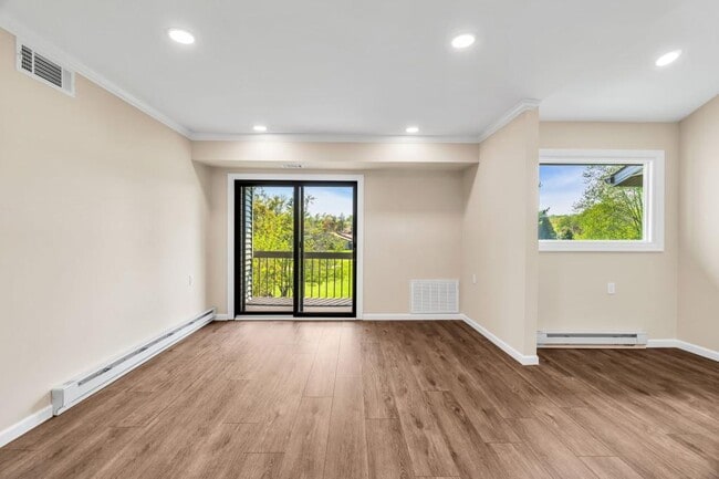 15B Andover Ct in Red Bank, NJ - Building Photo - Building Photo