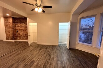 116 N Queen St in York, PA - Building Photo - Building Photo