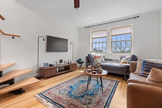 1496 Beacon St in Brookline, MA - Building Photo - Building Photo