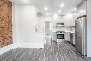 45 Clarendon St, Unit 1 in Boston, MA - Building Photo
