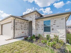 833 Bahia Pl in Seguin, TX - Building Photo