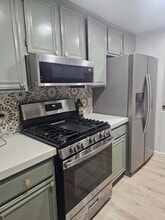 74800 Sheryl Ave in Palm Desert, CA - Building Photo - Building Photo