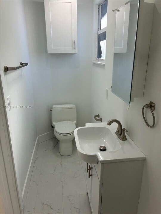 1530 NE 33rd St in Pompano Beach, FL - Building Photo