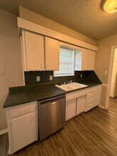 2412 Wyandotte Way in Norman, OK - Building Photo - Building Photo
