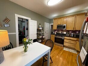 23 Forest Hills St in Boston, MA - Building Photo - Building Photo