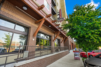 Proctor Station in Tacoma, WA - Foto de edificio - Building Photo