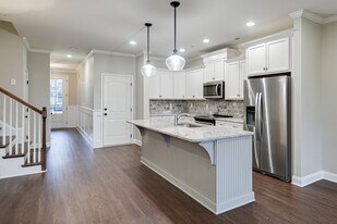 2576 Wellesley Square Dr in Thompson's Station, TN - Building Photo