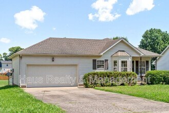 3279 S Senseney Cir in Clarksville, TN - Building Photo - Building Photo