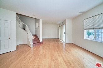 915 Somerville in Irvine, CA - Building Photo - Building Photo