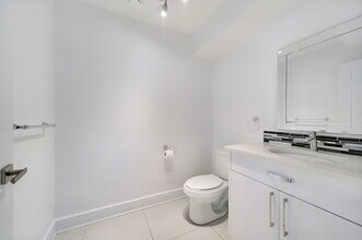 5285 Beaconsfield Av in Montréal, QC - Building Photo - Building Photo