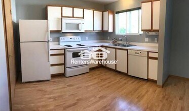 9094 Terra Verde Trail in Eden Prairie, MN - Building Photo - Building Photo