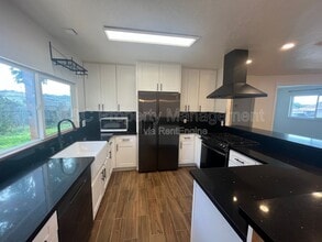 1770 Luxton St in Seaside, CA - Building Photo - Building Photo