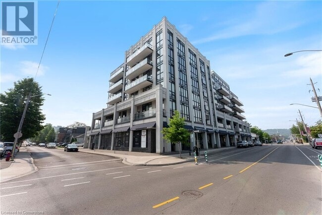 101 Locke St S