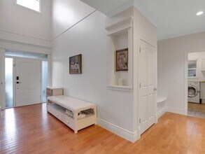 5884 164a St in Surrey, BC - Building Photo - Building Photo