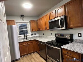 1020 Telegraph Station Ln in Glen Allen, VA - Building Photo - Building Photo