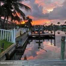 426 S Neptune Dr in Satellite Beach, FL - Foto de edificio - Building Photo