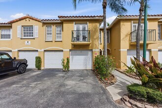 1155 Lake Shore Dr in Lake Park, FL - Building Photo - Building Photo