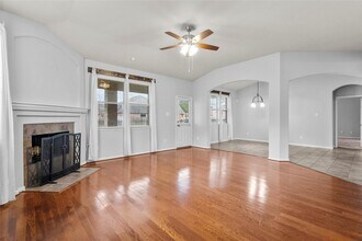 6126 Bradford Ln in League City, TX - Building Photo - Building Photo