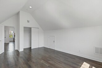 208 Shippen St in Weehawken, NJ - Building Photo - Building Photo