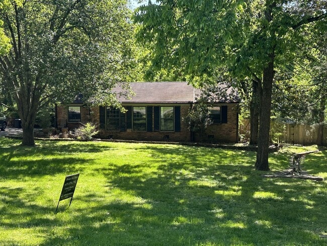 property at 632 Royal Oaks Pl