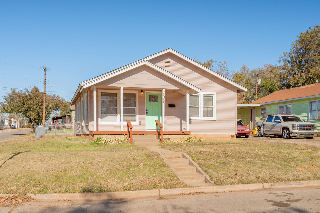 701 SE 31st St in Oklahoma City, OK - Building Photo