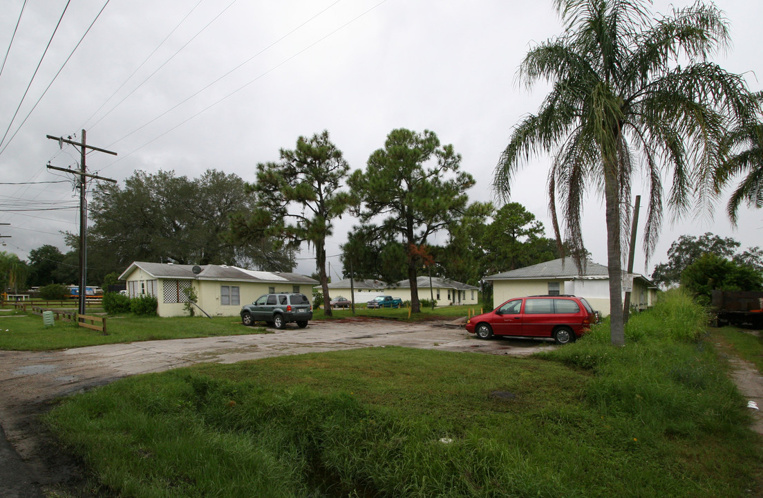 2315 Mango Ave in Sarasota, FL - Foto de edificio