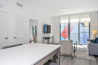 235 3rd Ave N-Unit -241 in St. Petersburg, FL - Building Photo - Building Photo