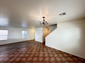 6270 Canebrake Ct in Las Vegas, NV - Building Photo - Building Photo